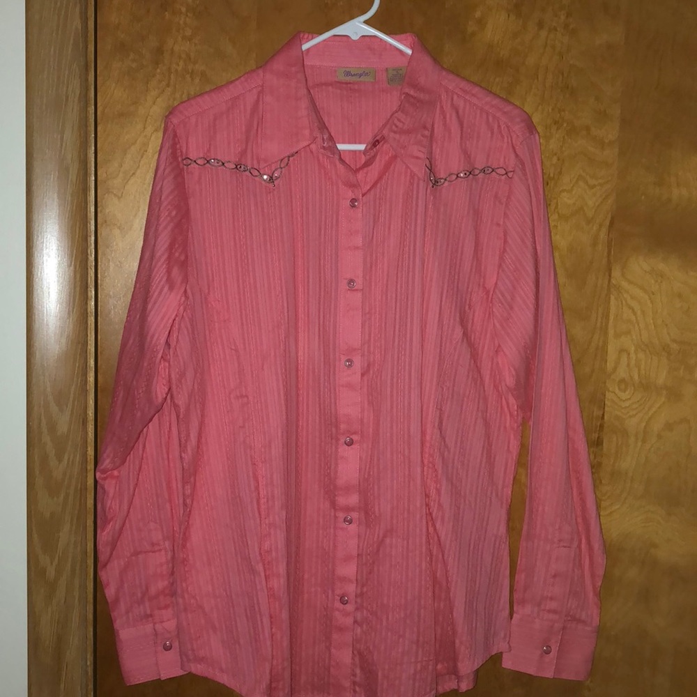 Coral wrangler button Down